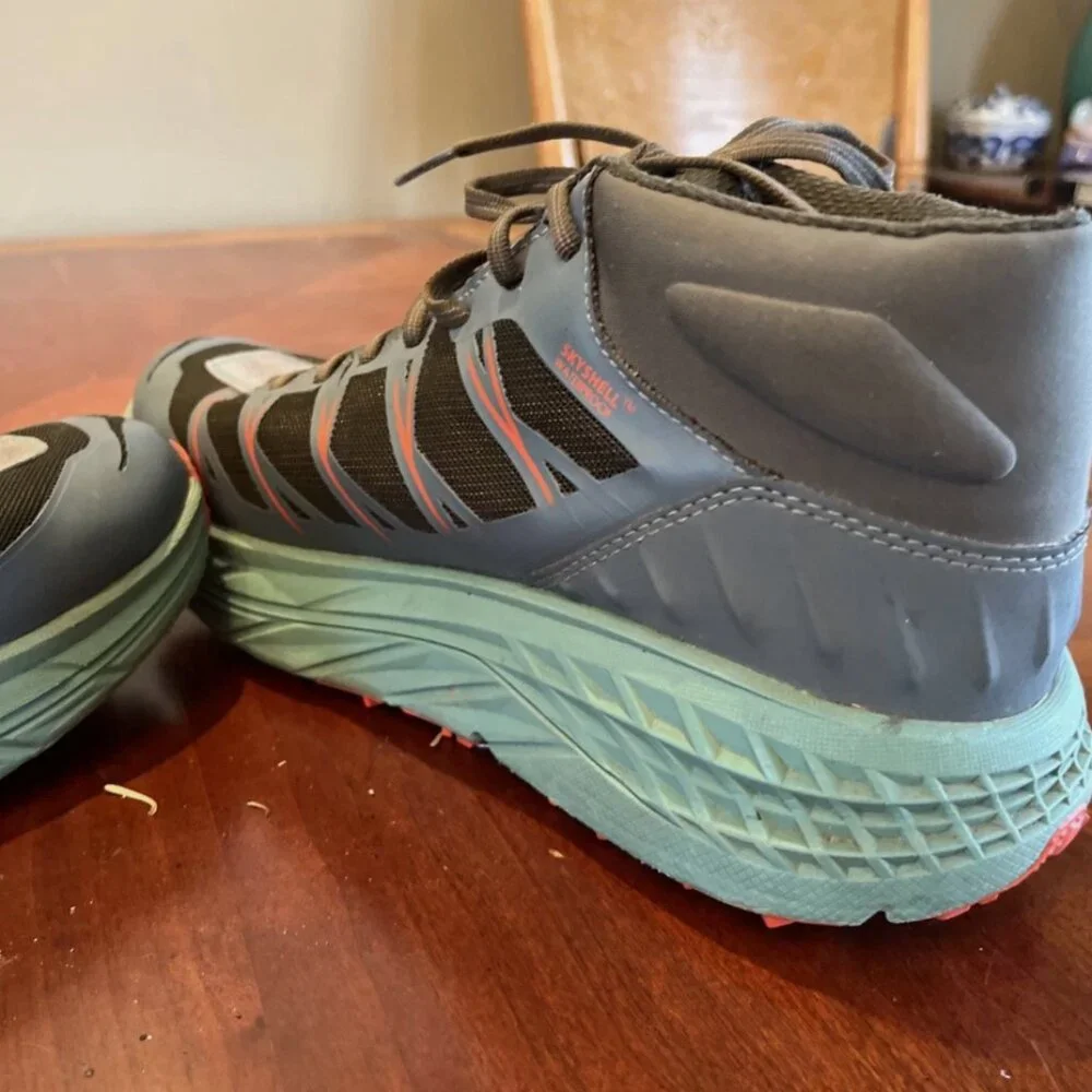 Hoka Speedgoat Mid 2 WP Stormy Weather Waterproof Hiking Sneakers Mens Size 9.5 - Picture 4 of 10